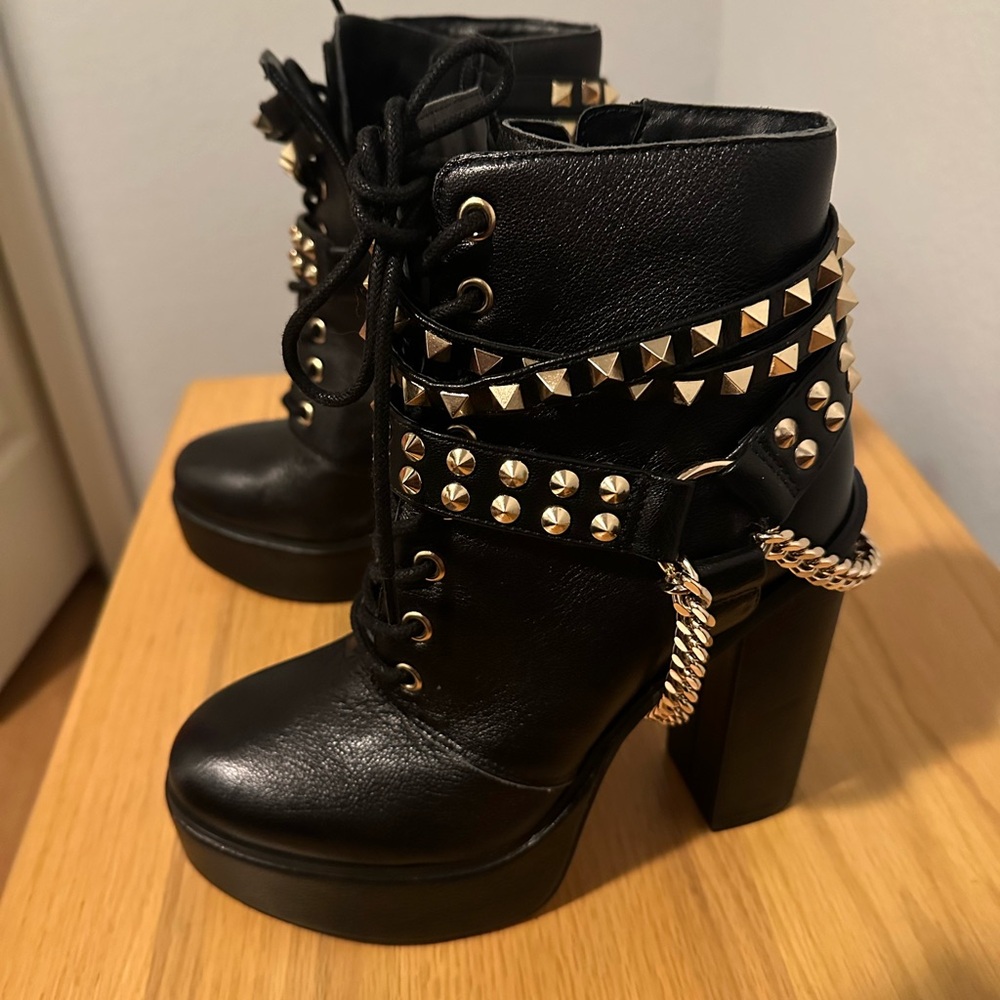 Jessica Simpson Lannoli Black Leather Studded Chain Lace Up Block High Heel Boot